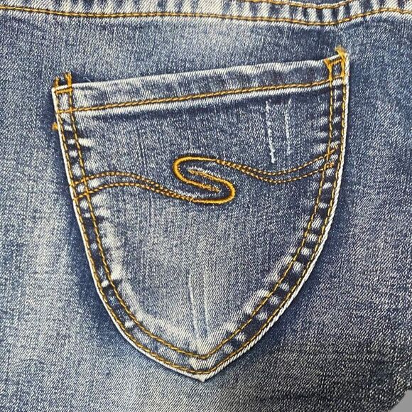 Mid Rise Skinny Jeans with Crystal Studs Back Pockets Embrodiered Accented - NEW - Picture 5 of 5